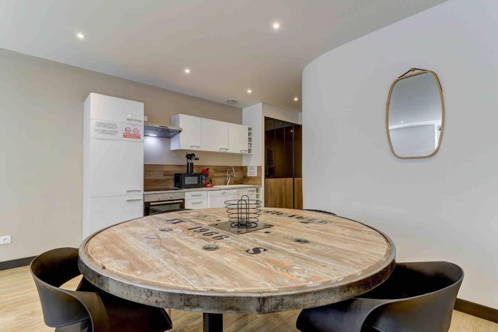 La Manufacture - Topdestination-Bourg - Centre Ville - Classe 3 Etoiles Exterior photo